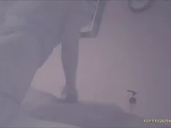 Fue en idioma español xxx al baño y dio positivo.