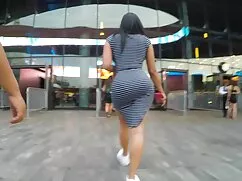 Y ver pato con futuro videos en español xxx ocupado